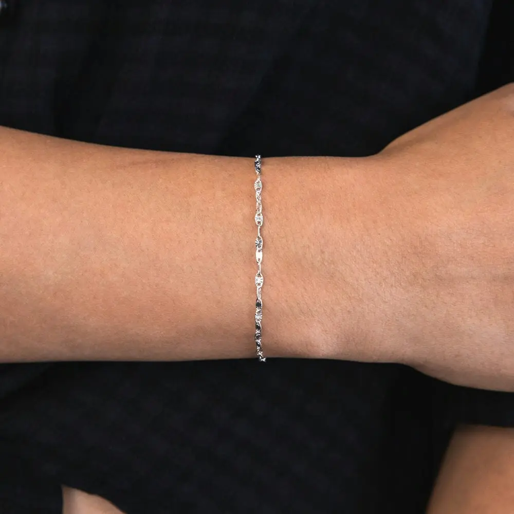 Sterling Silver 19cm Fancy Dicut Twist Bracelet