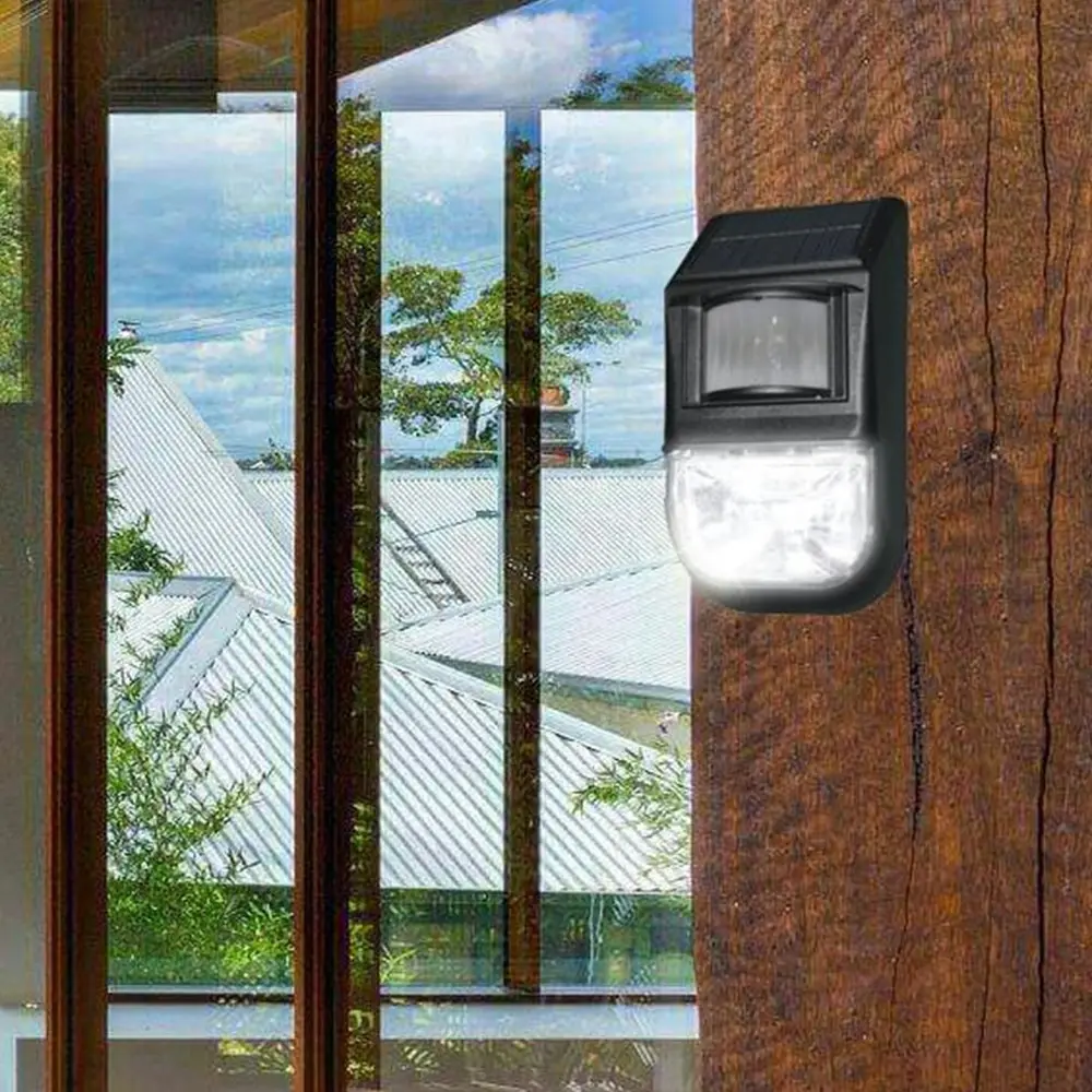 5M Sensitive Motion Sensor 70 Lumen Solar LED Security Entertaining Light Black