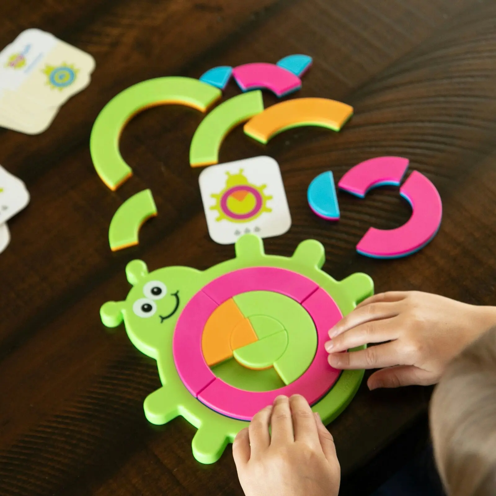 Fat Brain Toy Co Bugzzle Kids/Toddler 3y+ Educational Animal Bug Puzzle Toy Game