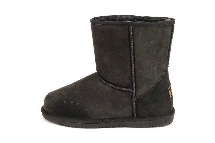 Original Ugg Australia Chocolate Detailed Mid Boots