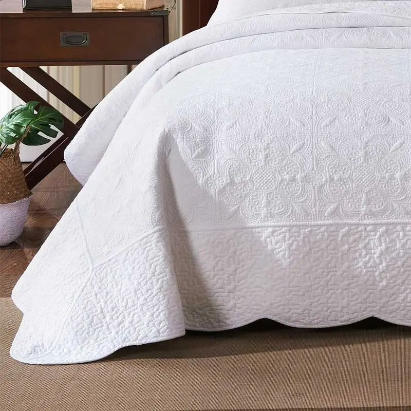 Classic Quilts Antique White Coverlet Set