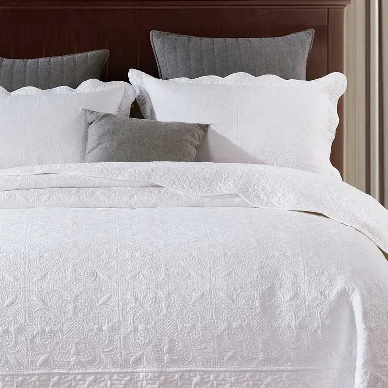 Classic Quilts Antique White Coverlet Set