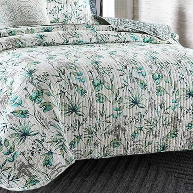 Classic Quilts Island Dreams Coverlet Set