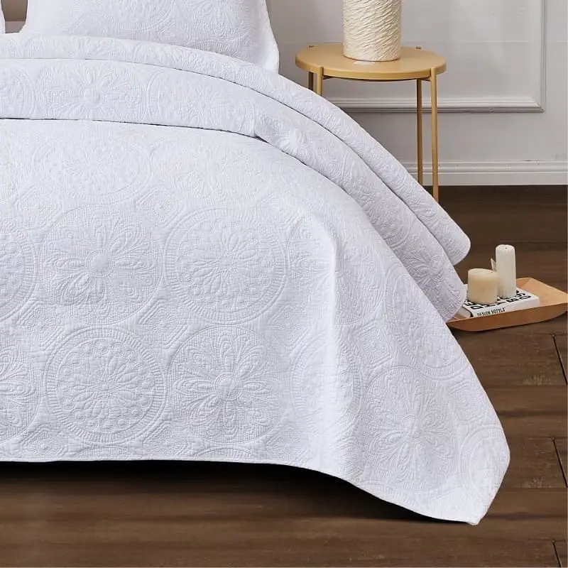 Classic Quilts Embroidered Vivid White Coverlet Set