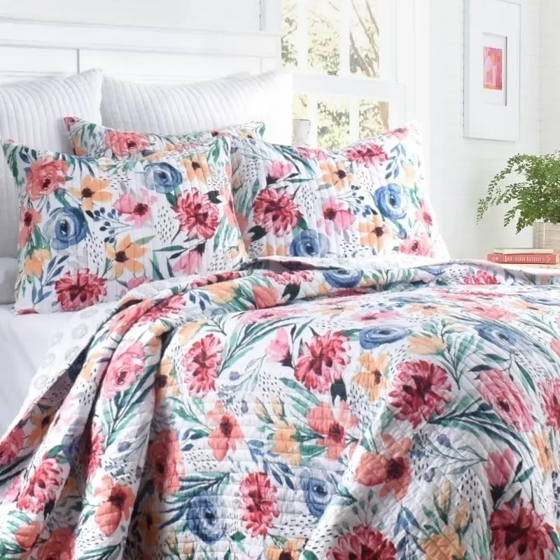 Classic Quilts Blossom Coverlet Set