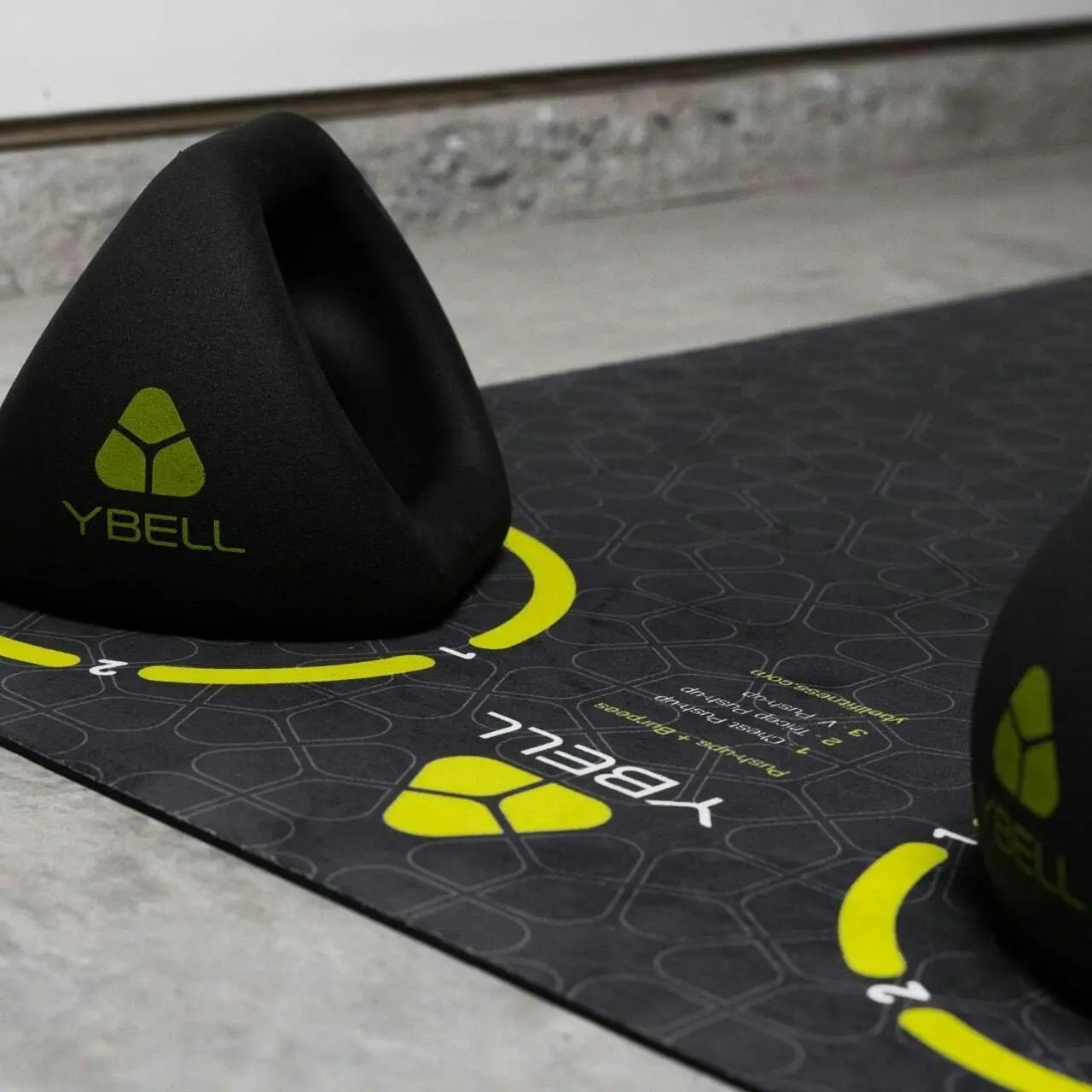 YBell 111cm Exercise Mat Workout Home Gym Fitness Yoga/HIIT Non-Slip Pad Black