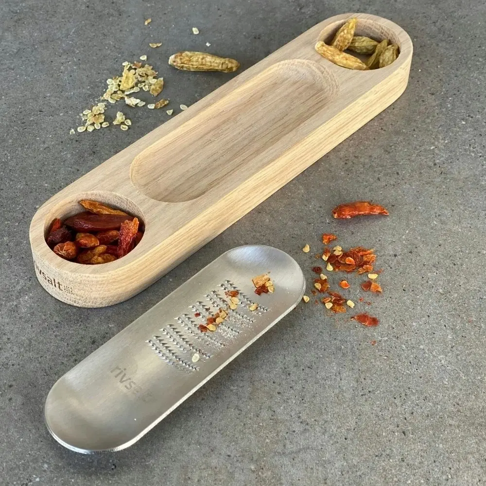 2pc Rivsalt Grater/Oak Holder w/ Dried Organic Yellow/Red Chilli Peppers Cooking