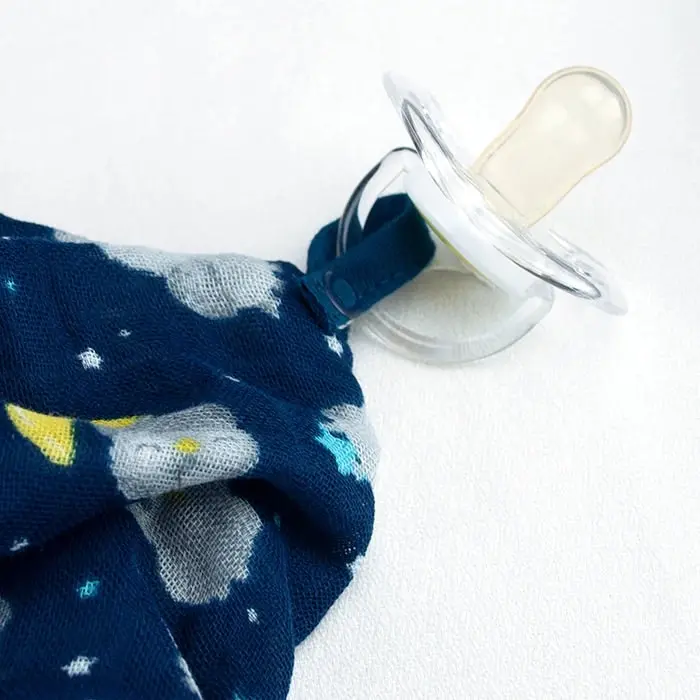 i.Play |  Blankie Teether made from Organic Cotton - 3months+