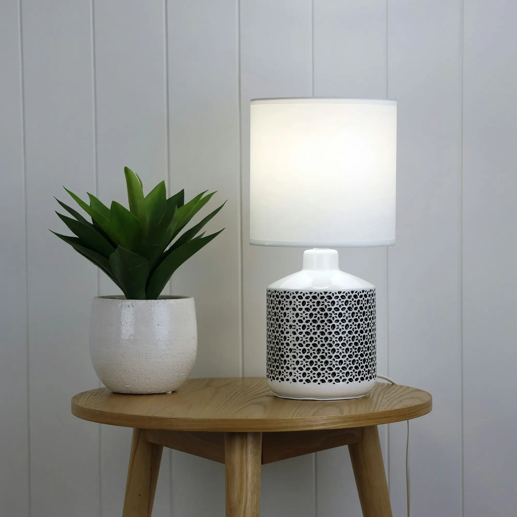 CELIA White Ceramic Table Lamp