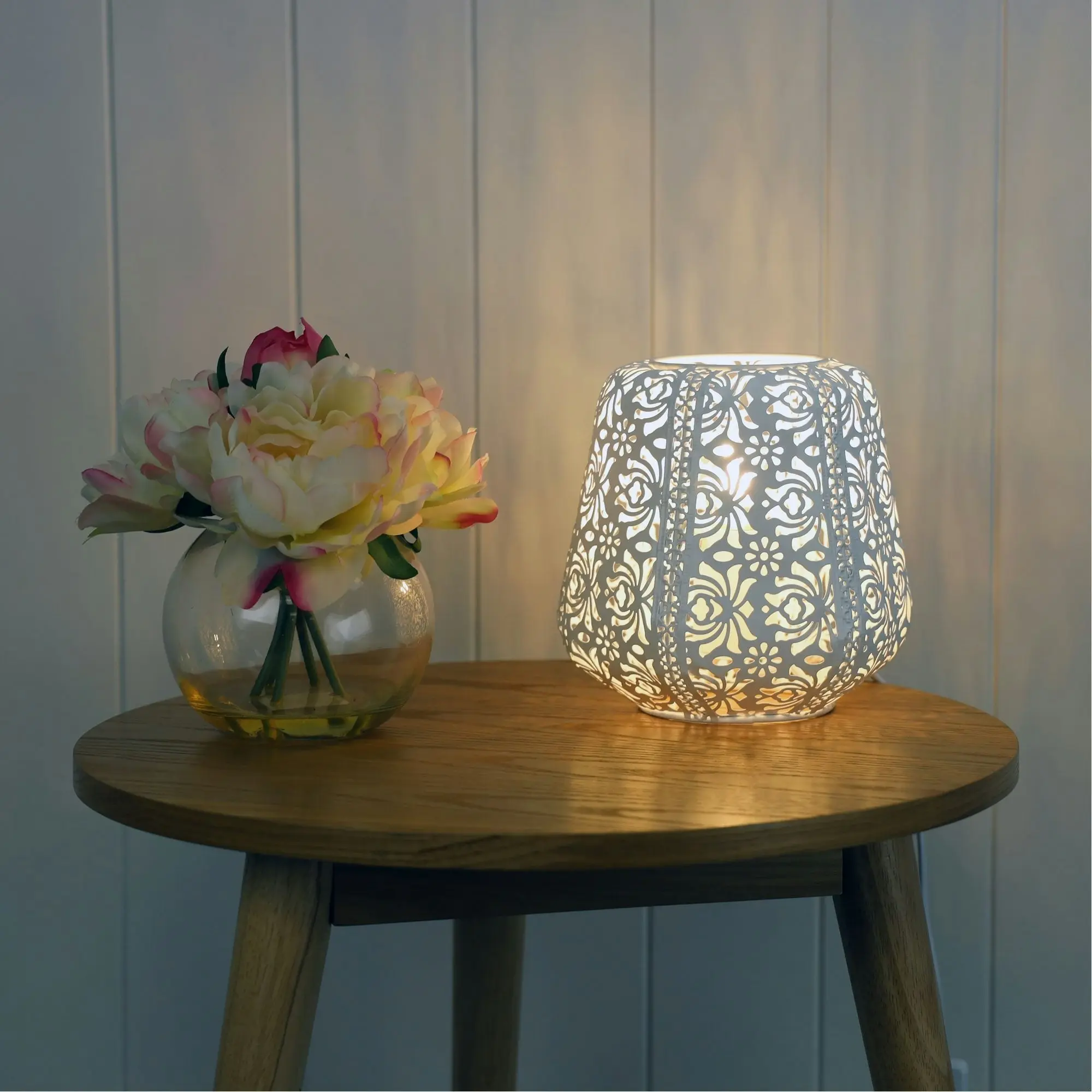 LACE White Floral Laser Cut Metal Lamp