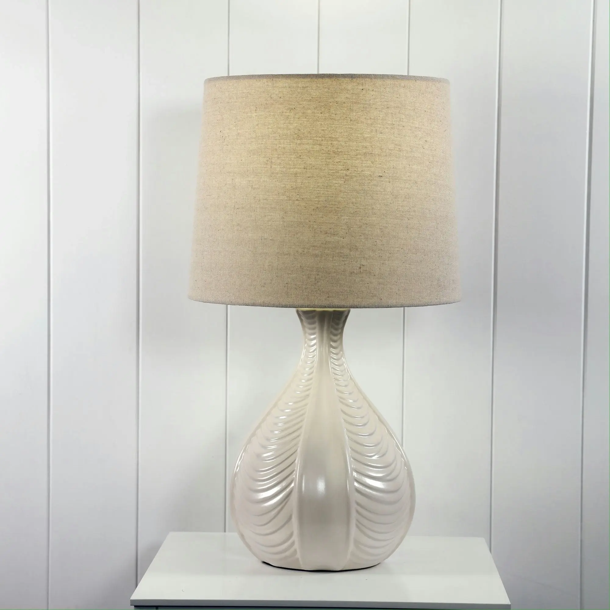 GAIA Ceramic Table Lamp