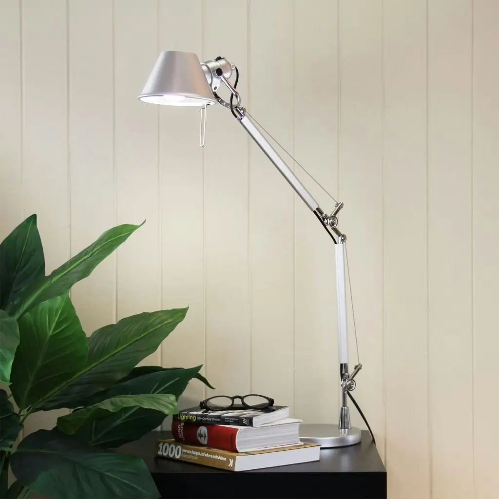 FORMA LAMP Retro Styled Adjustable Task Lamp Silver