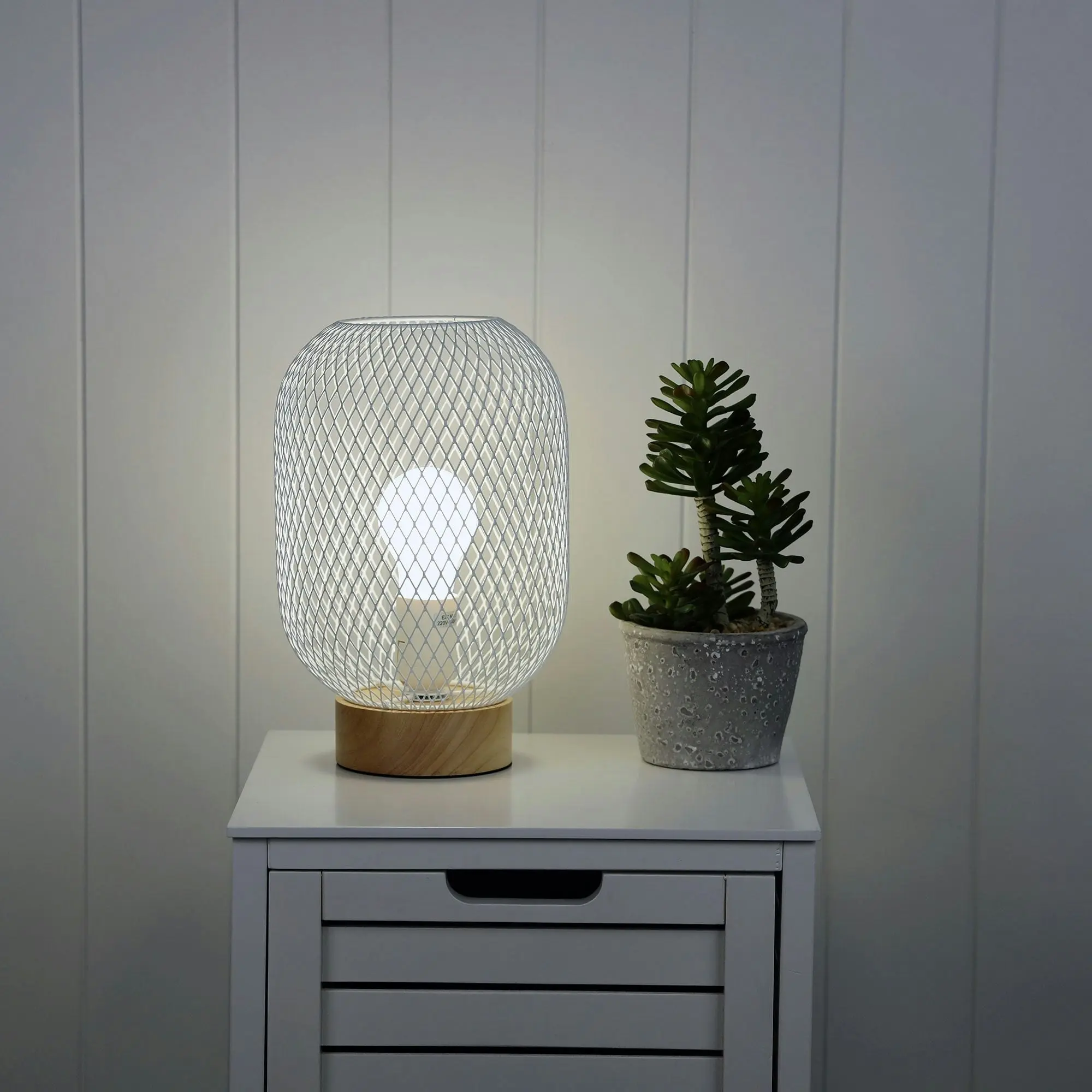 TILDA White Mesh Table Lamp