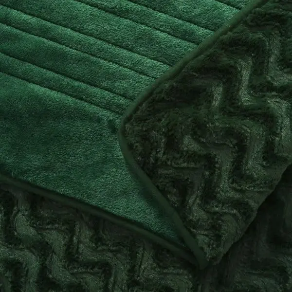 Dreamaker Faux Fur Heated Throw Eden Green