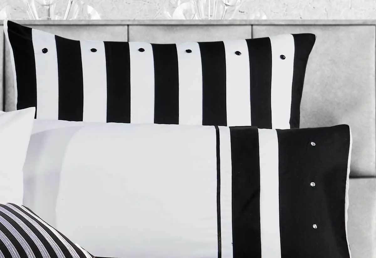 Luxton Rezzo Black White Quilt Cover Set