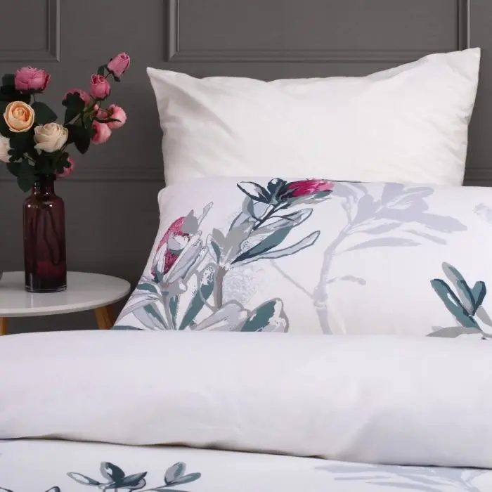 Onkaparinga Waratah Quilt Cover Set