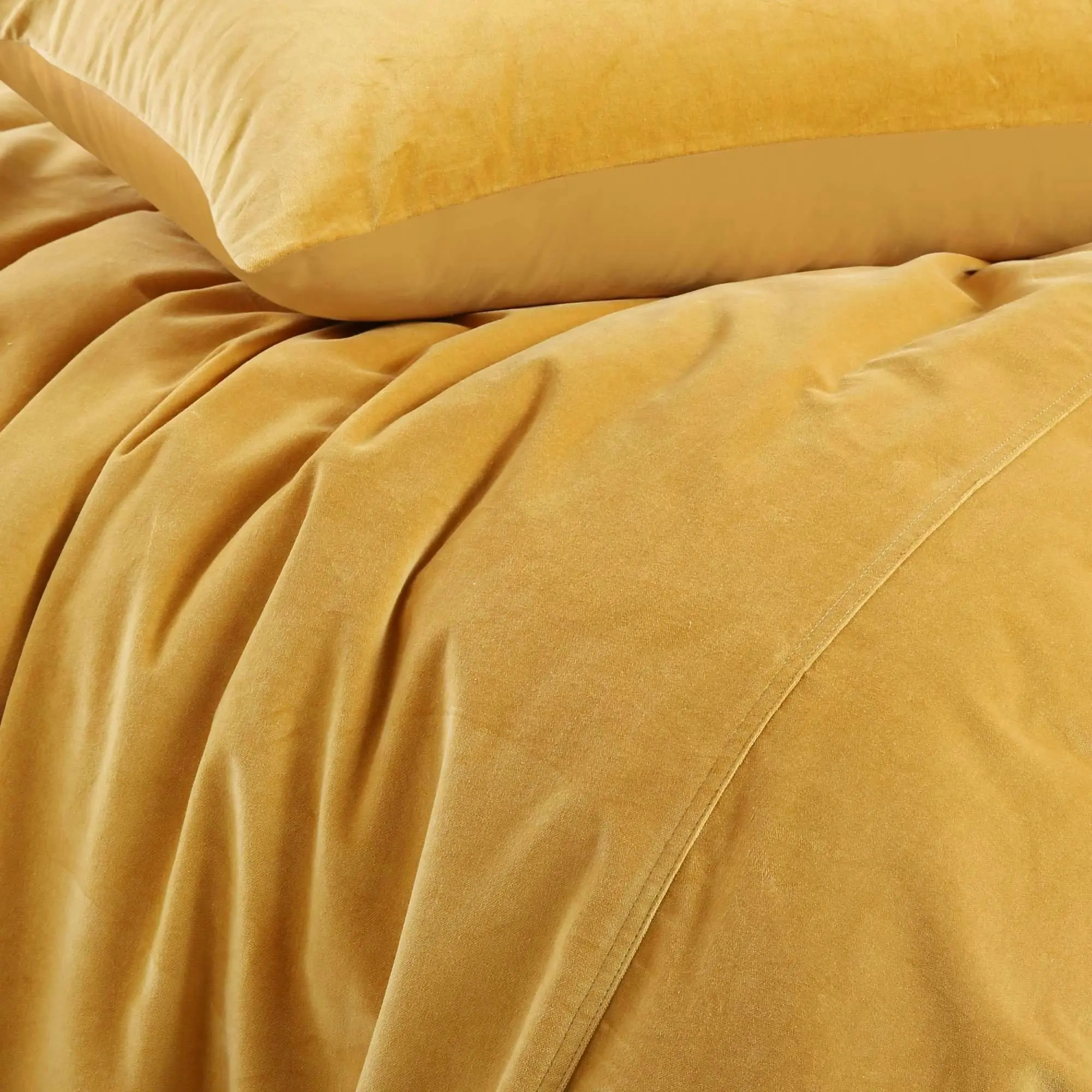 Vintage Design Gold Harmony Cotton Velvet Quilt Cover Set