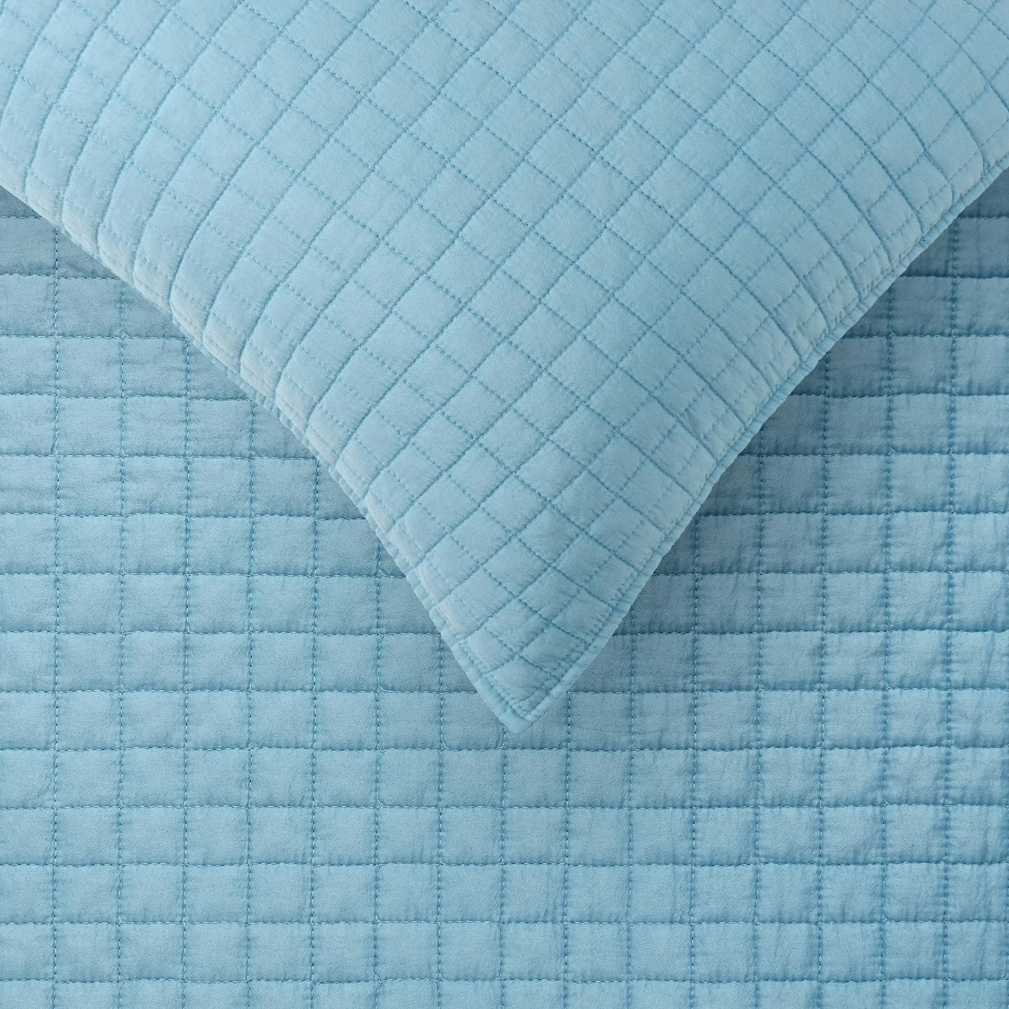 Accessorize Blue Zane Coverlet Set - Queen/King