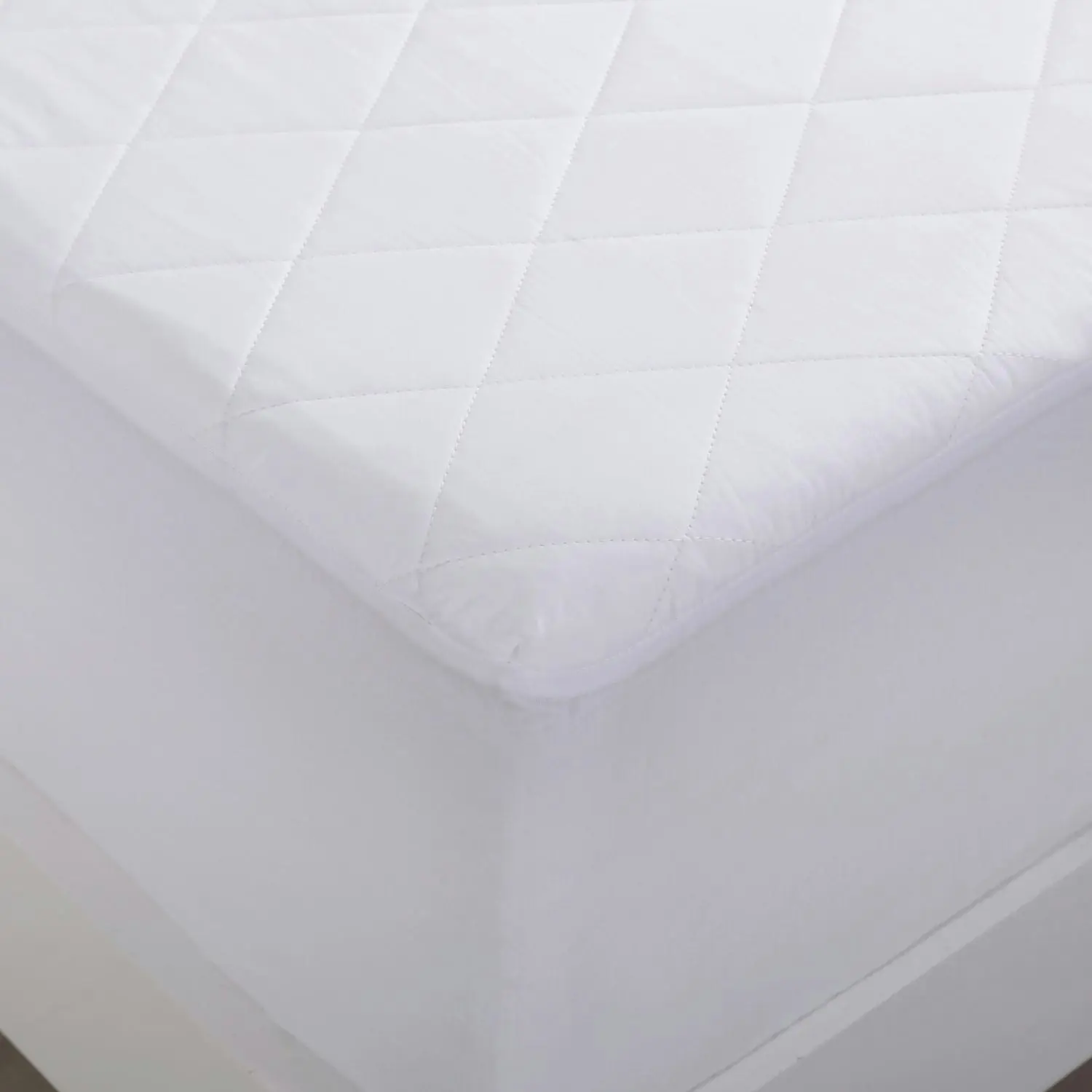 Bianca Bedding COMFORT IN COTTON QUILTED MATTRESS PROTECTOR