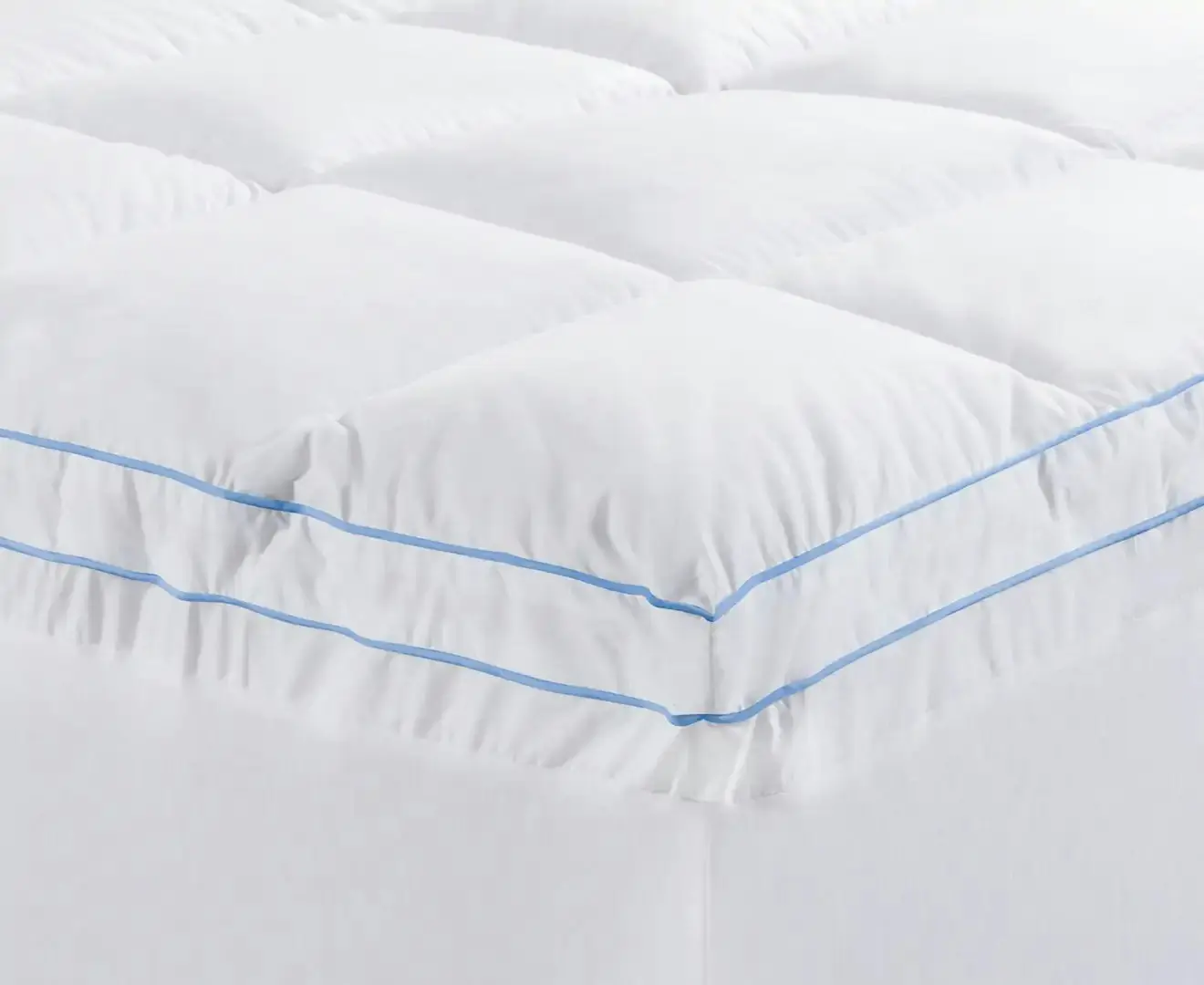 Cloudland 750GSM Memory Resistant Microball Bed Mattress Topper - White