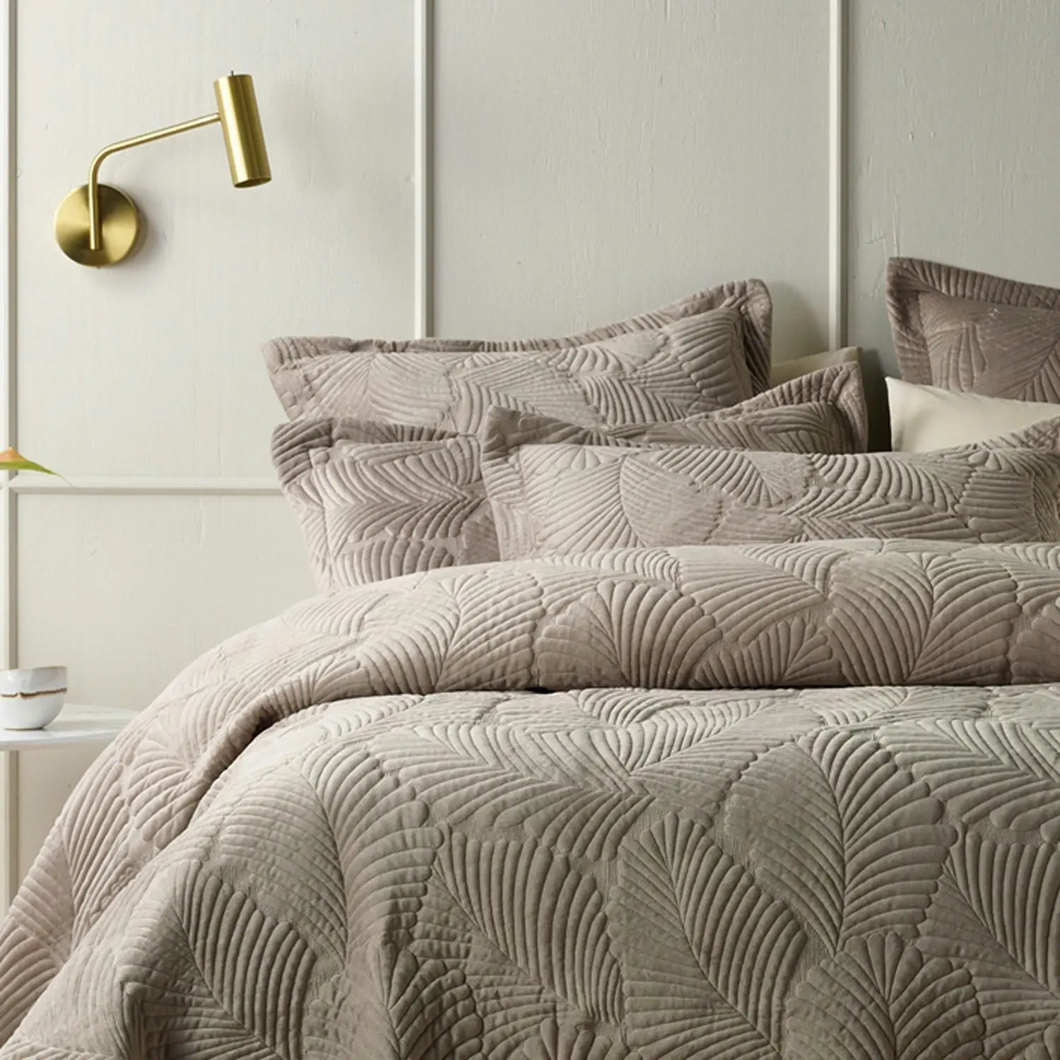 Bianca Bedding Kairo Coverlet Set