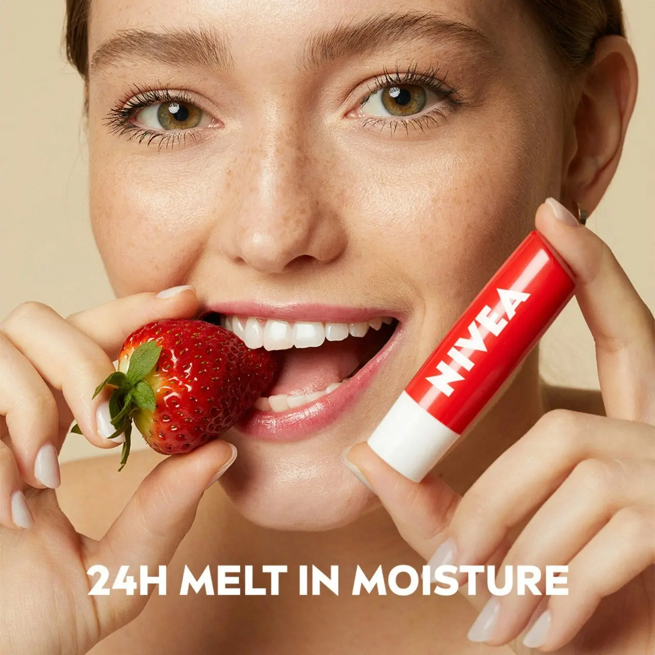 Nivea Strawberry Shine Lip Balm 4.8g