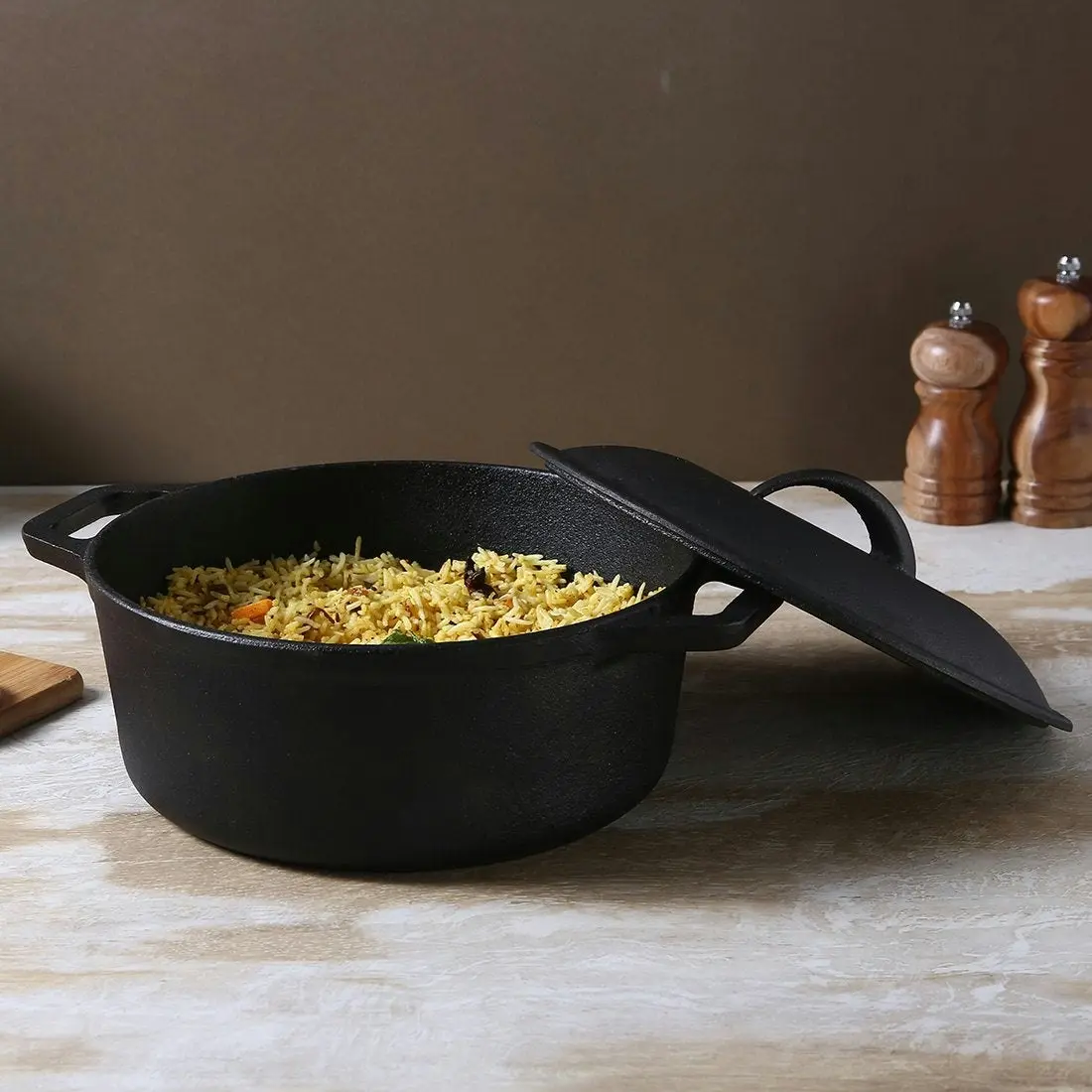 Wonderchef Forza Pre Seasoned Cast Iron Casserole with Lid 25 cm 4.7L