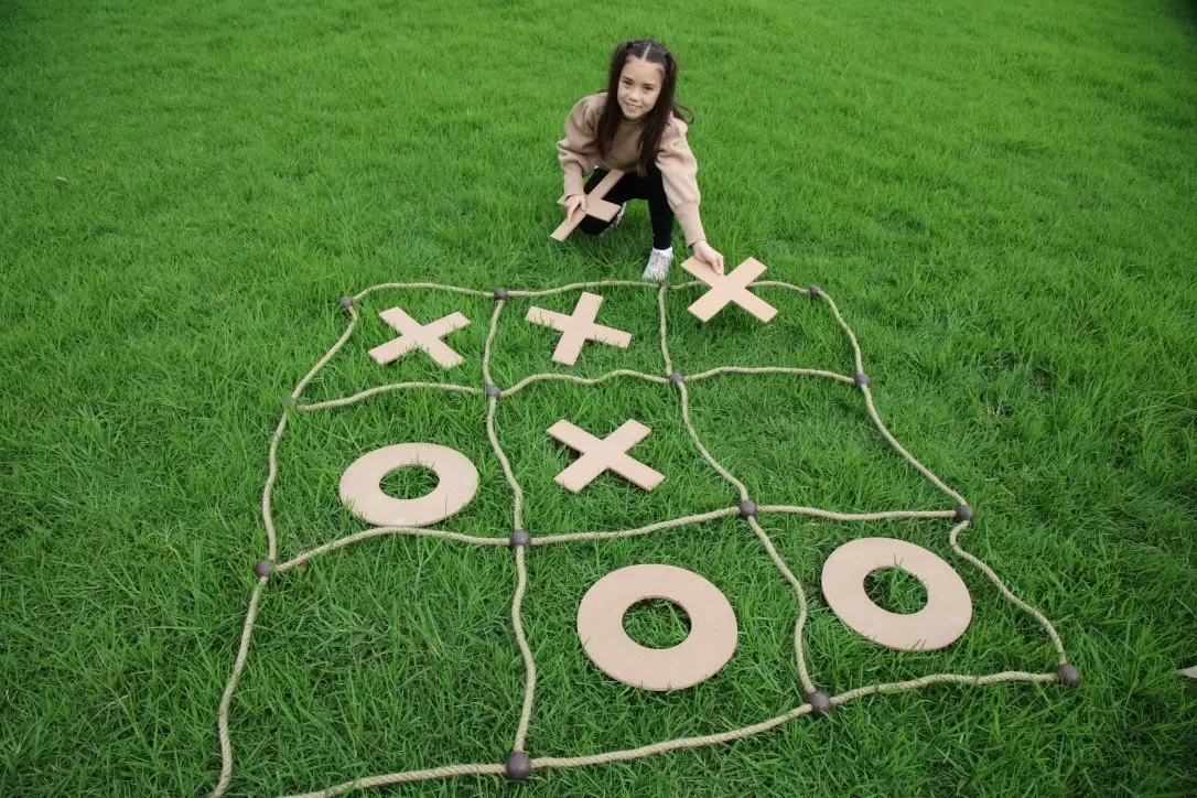 Giant Naughts And Crosses Tic Tac Toe Game Set