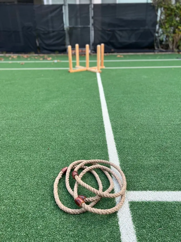 Mega Quoits Wooden Rope Ring Toss Outdoor Game Set 100cm Wide Including 4 Rings