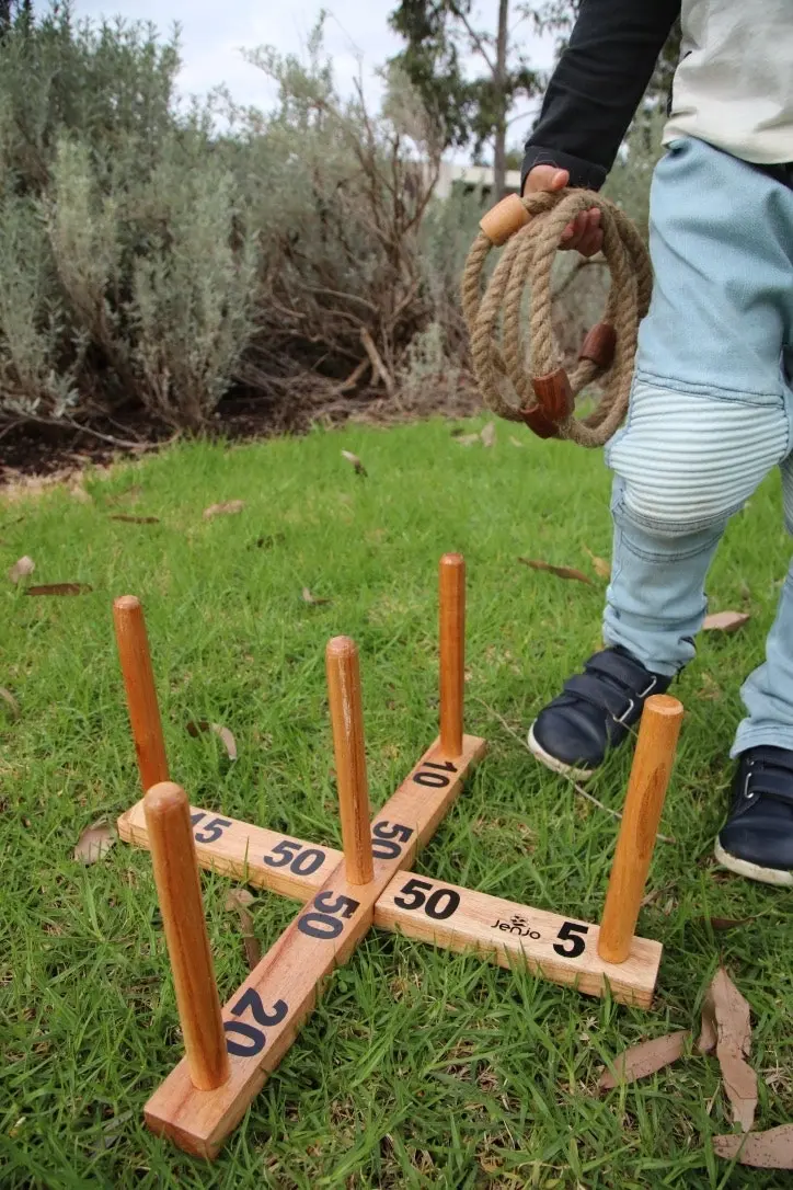 Outdoor Wooden Set Rope Ring Toss Quoits Game