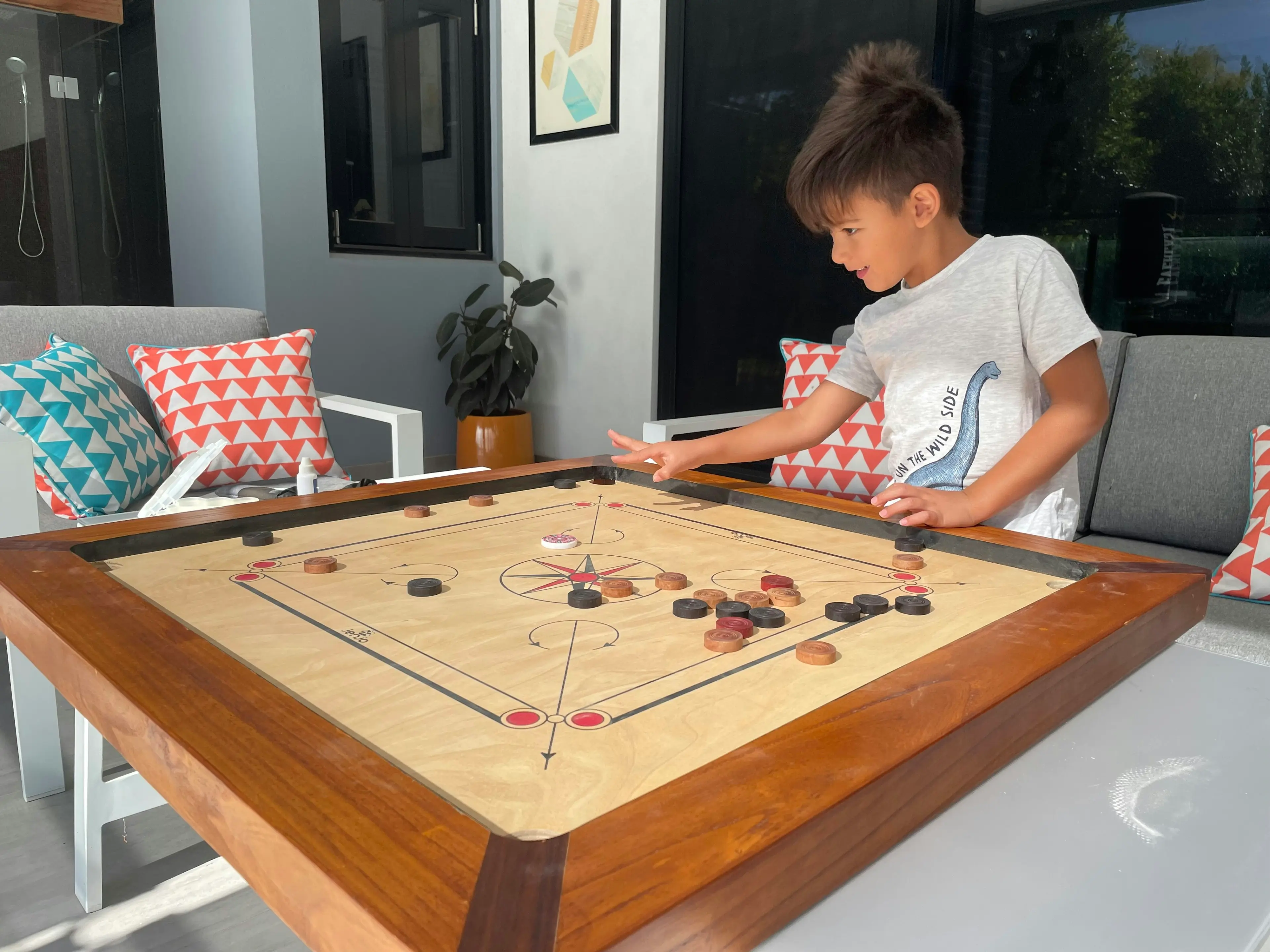 87x87cm Plywood Championship Carrom Board with 74x74cm Internal Playing Area