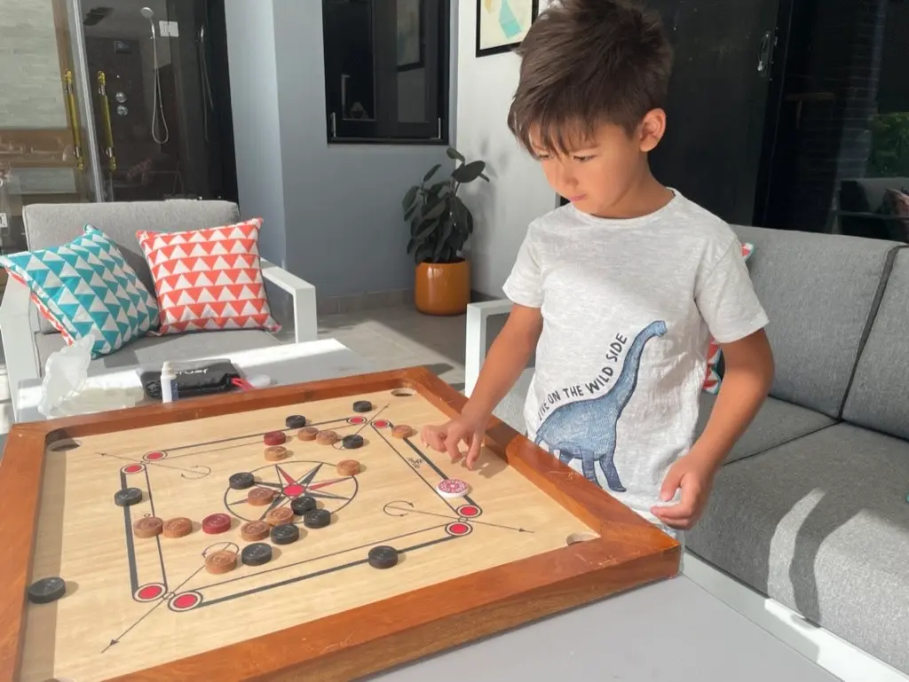 Carrom Junior