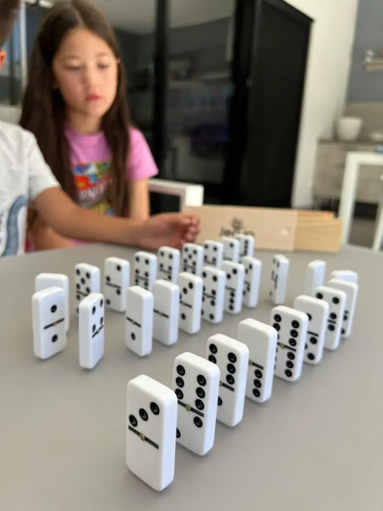 Dominoes Mini