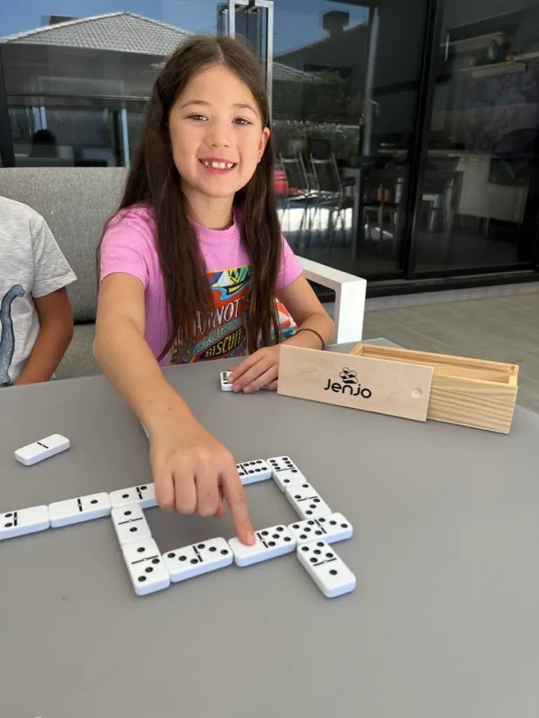 Dominoes Mini