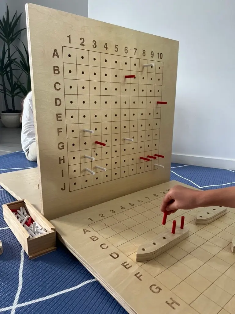 Wooden Giant Ships Game w/Carry Bag