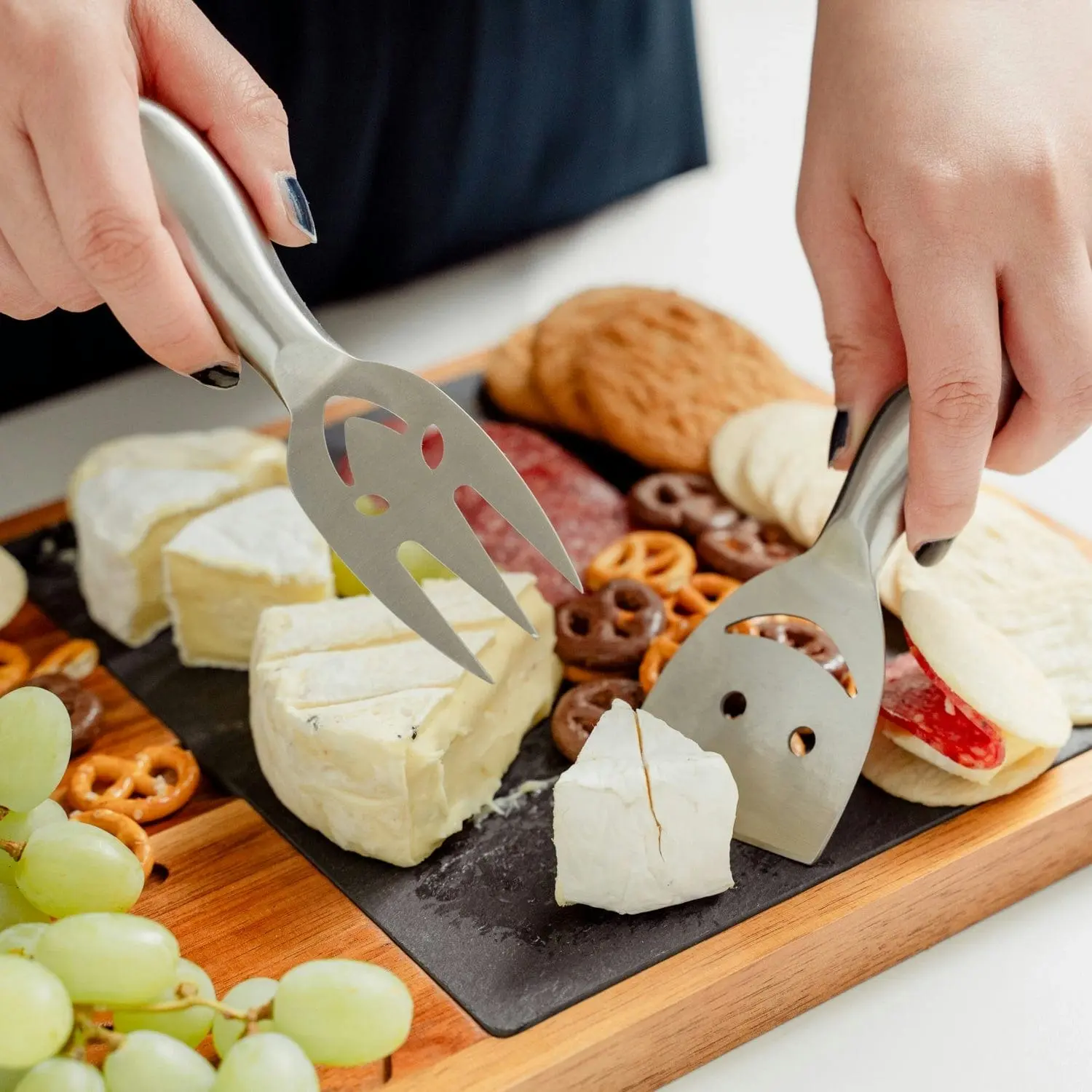 Clevinger Smiley 4 Piece Stainless Steel Cheese Knife Set