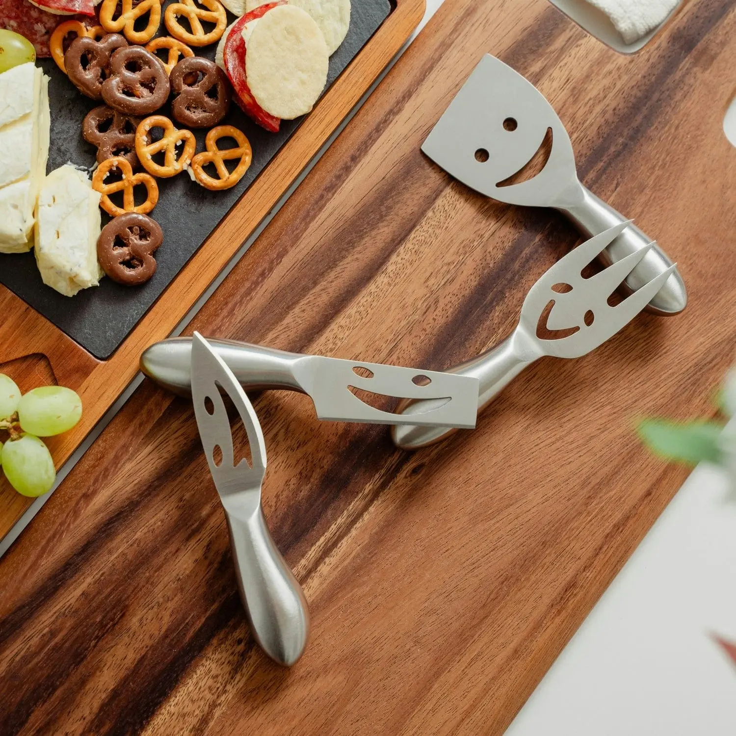 Clevinger Smiley 4 Piece Stainless Steel Cheese Knife Set