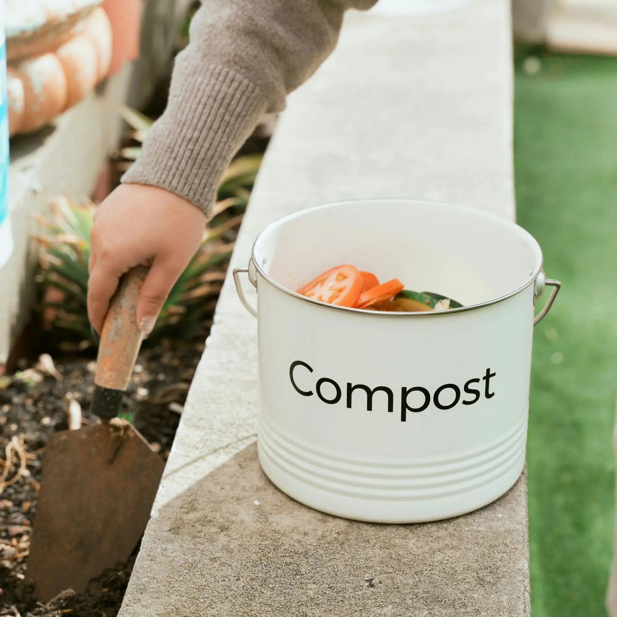 3.5L Kitchen Bench Compost Bin with Activated Carbon Filters