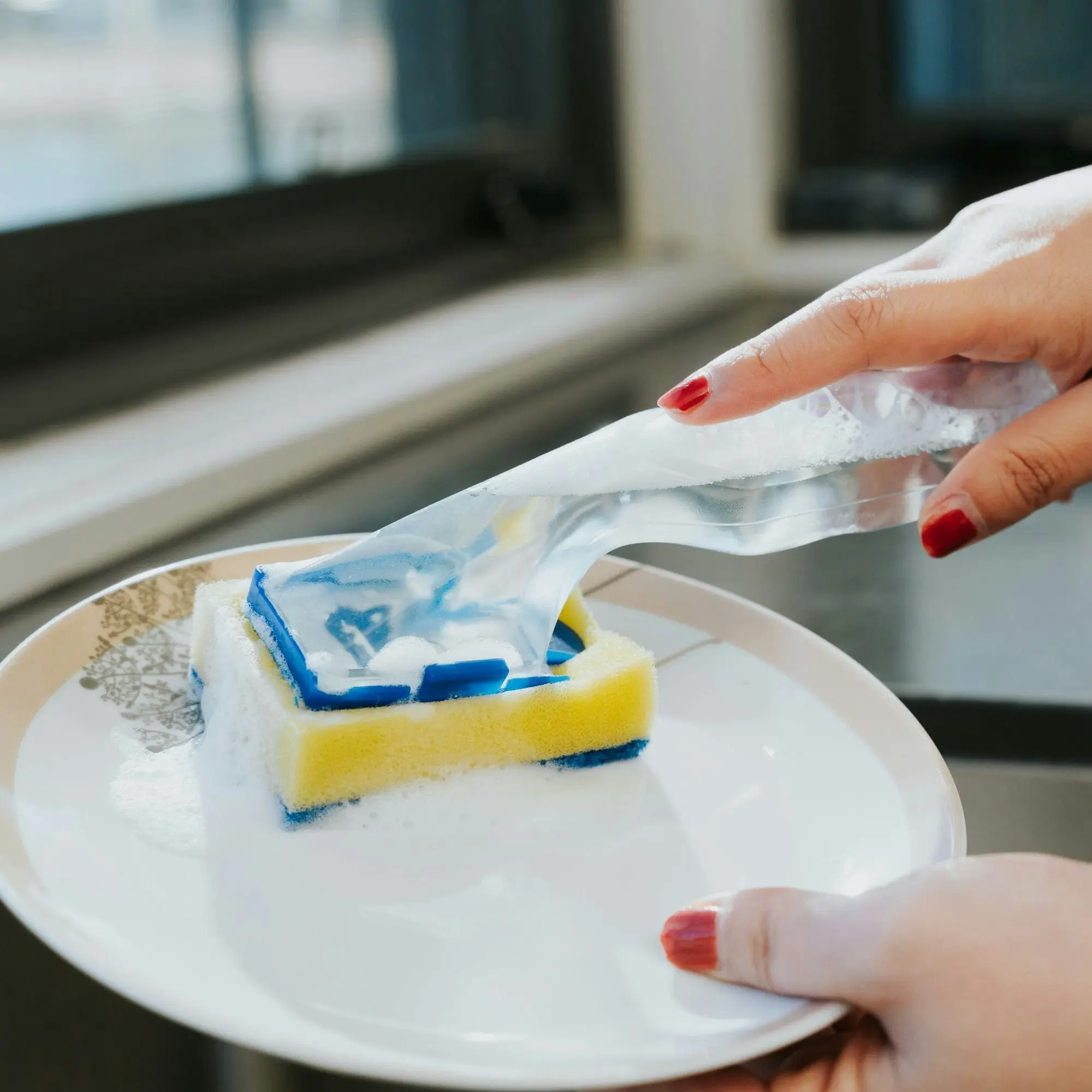 Spiffy Soap Fillable Dish Wand