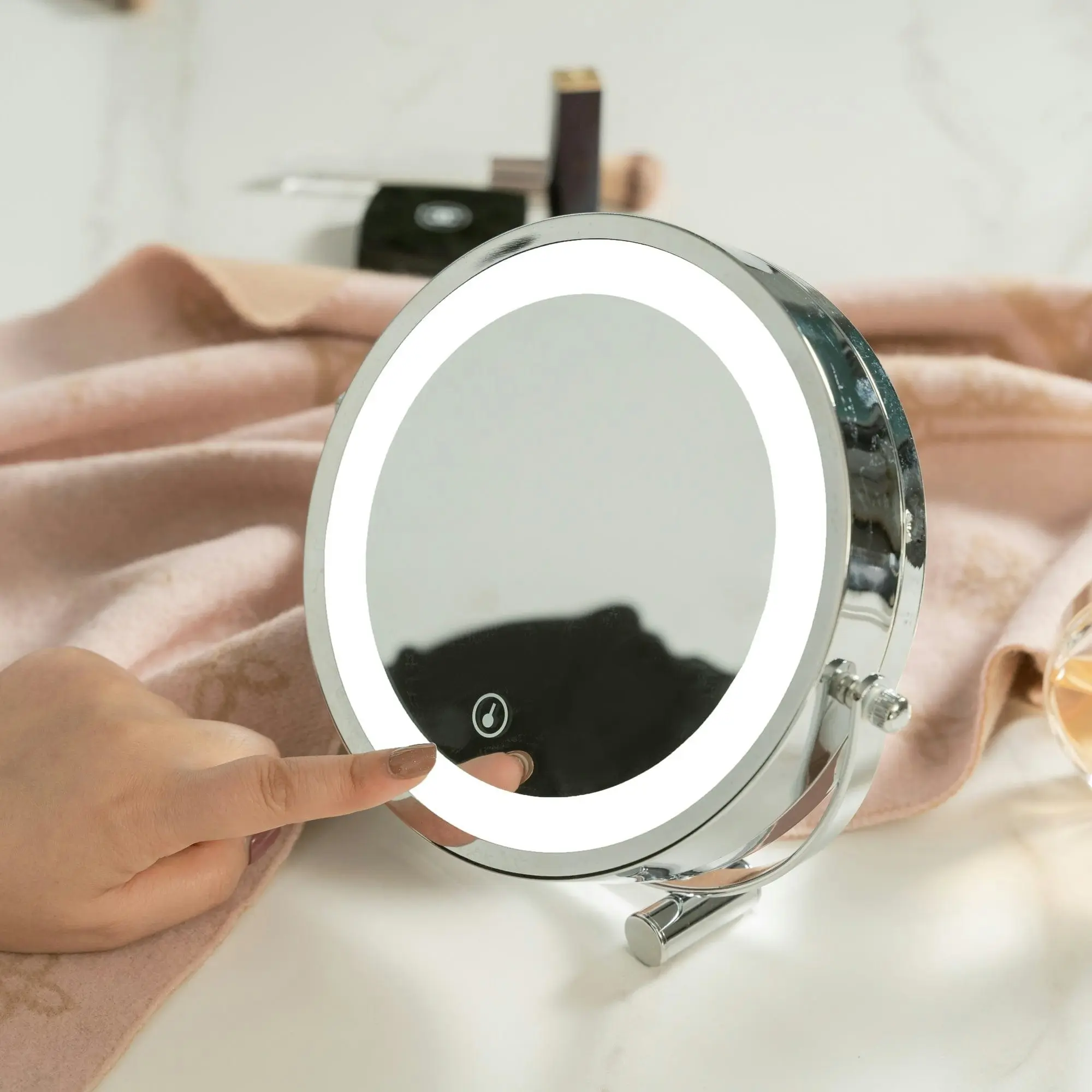 Clevinger San Marino 3x Magnifiying LED Illuminated Makeup Mirror