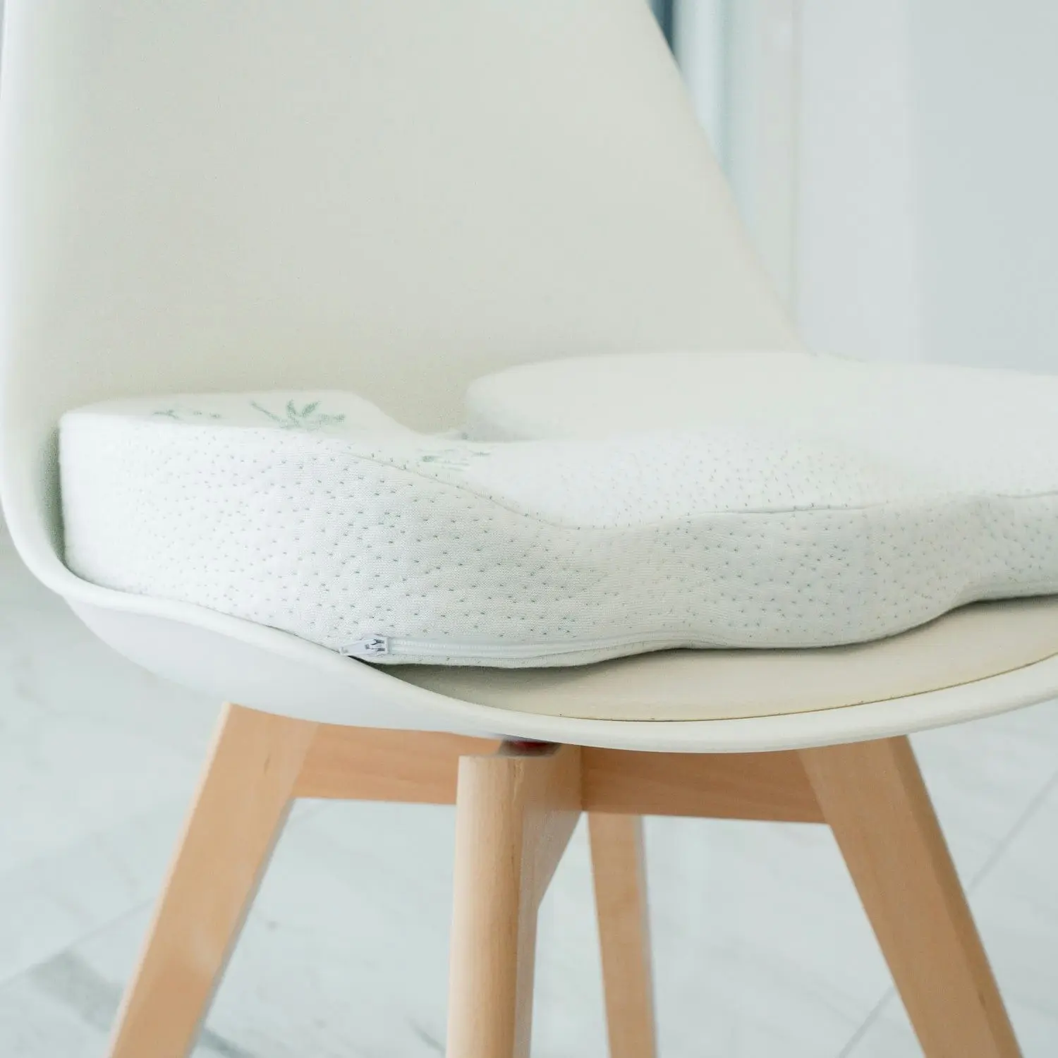 Memory Foam Seat Cushion with Bamboo Cover