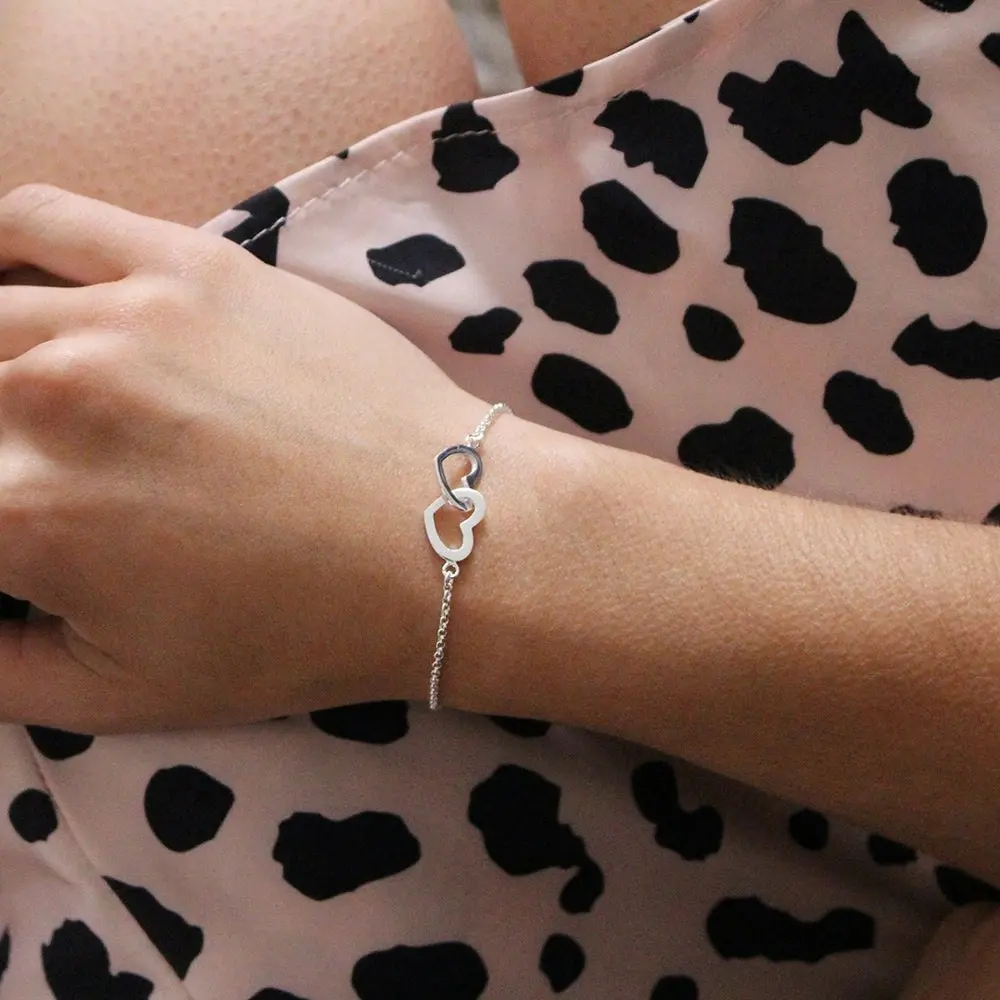 Sterling Silver Interlocking Hearts Bracelet 19cm