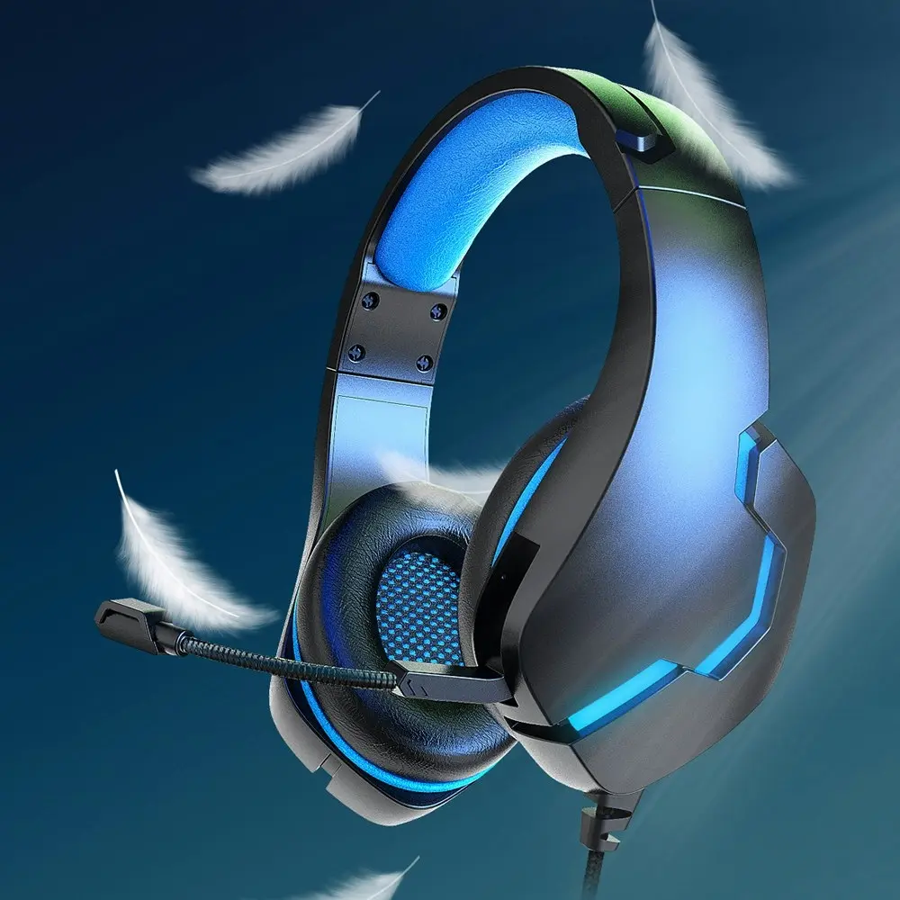 Head-mounted wired headset luminous gaming headset