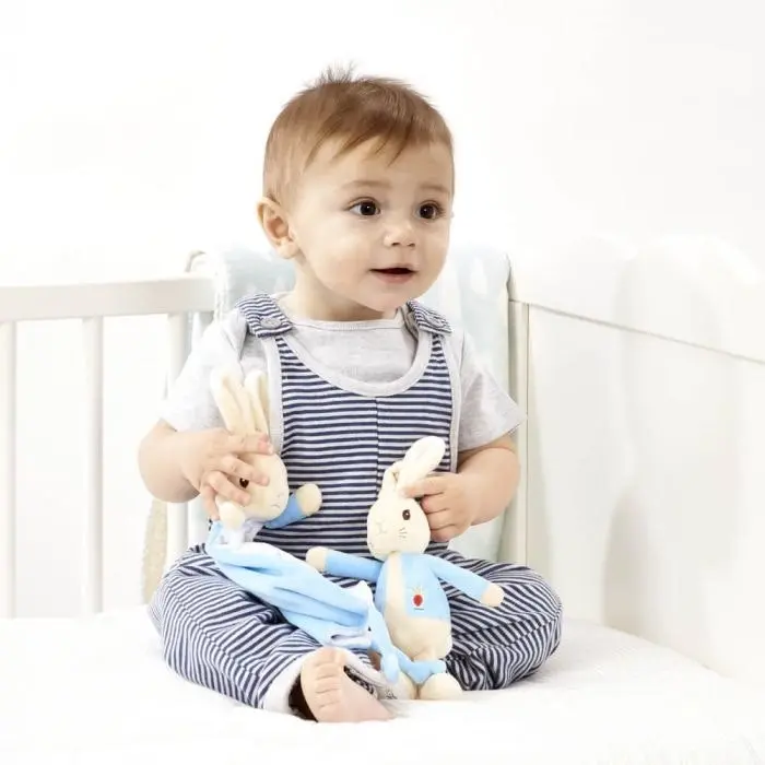 Peter Rabbit: Rattle & Comfort Blanket Gift Set