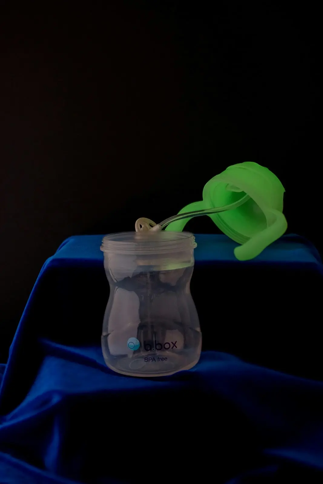 b.box Glow In The Dark Sippy Cup