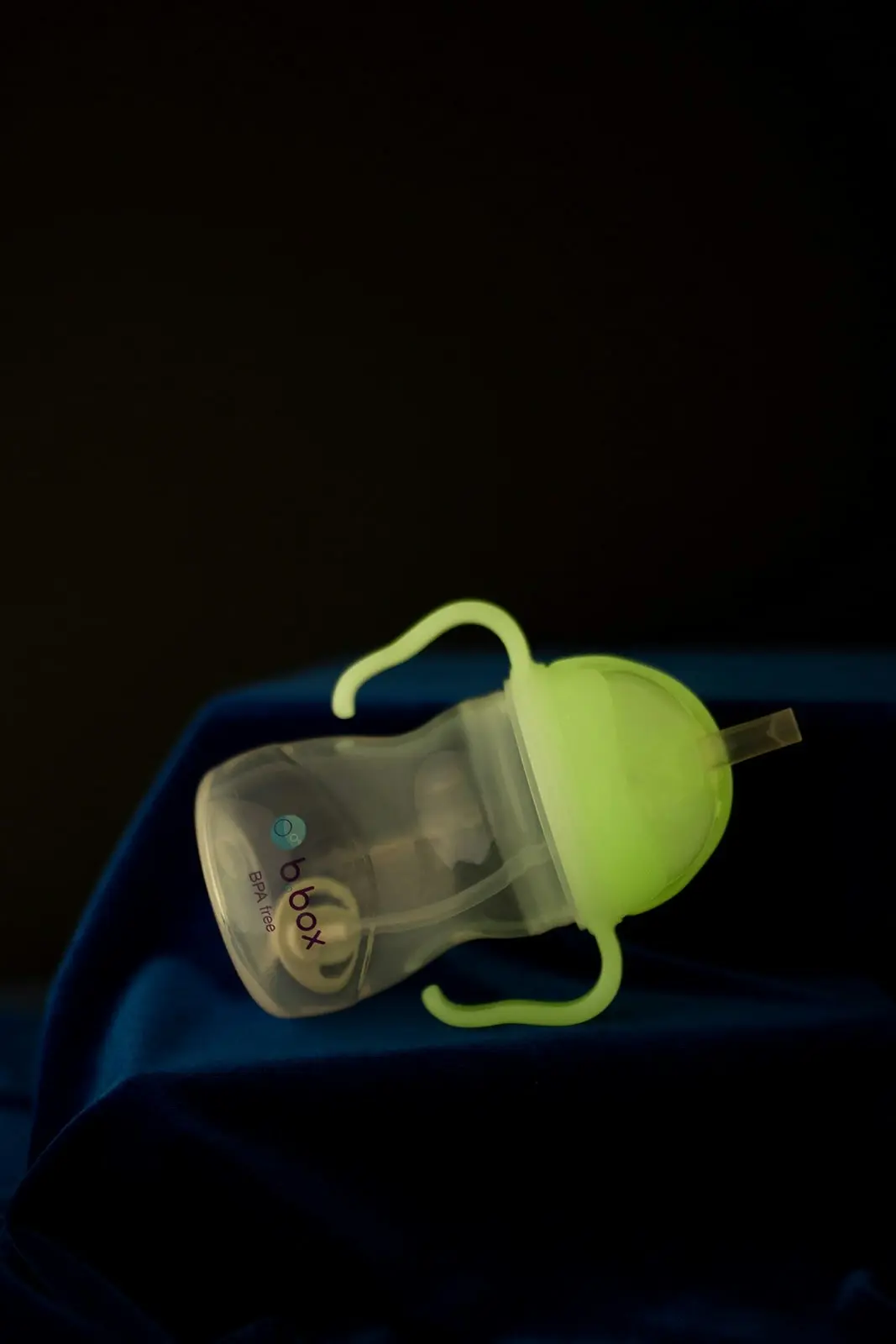 b.box Glow In The Dark Sippy Cup