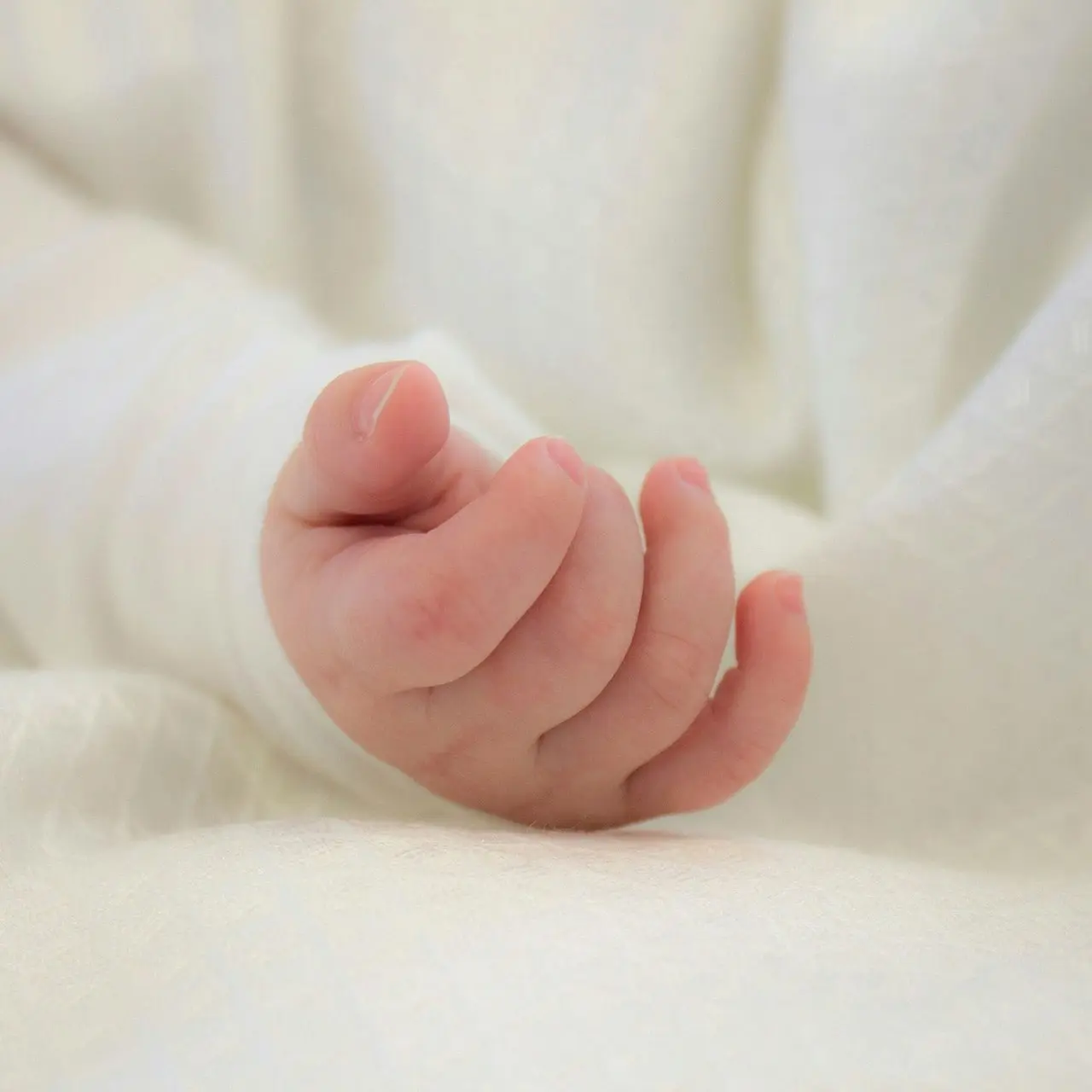 Bubba Blue White Bamboo Cot Waffle Blanket