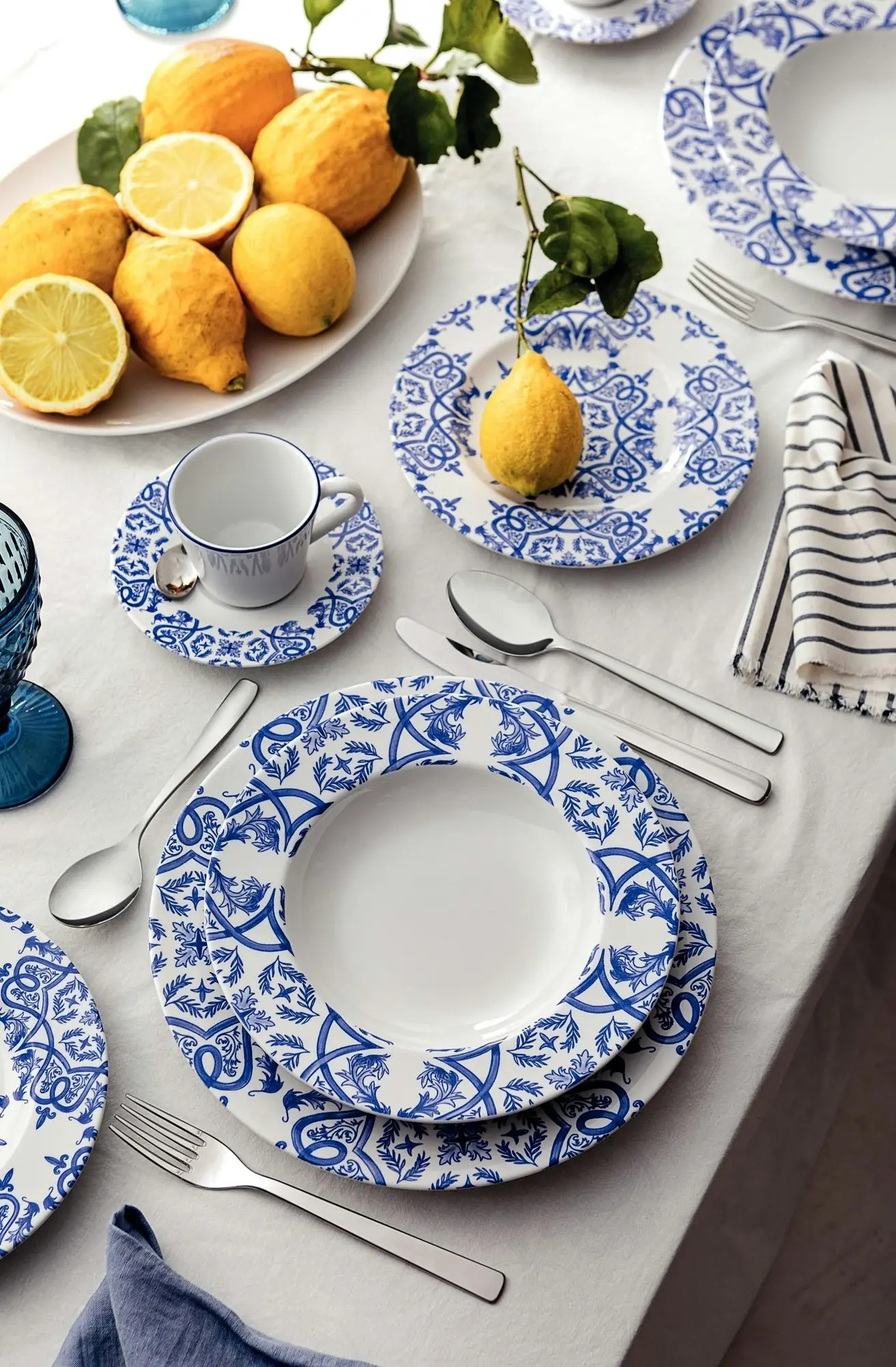 Tramontina Algarve 6-Piece Set of Decorated Porcelain Dessert Plates, 21 cm