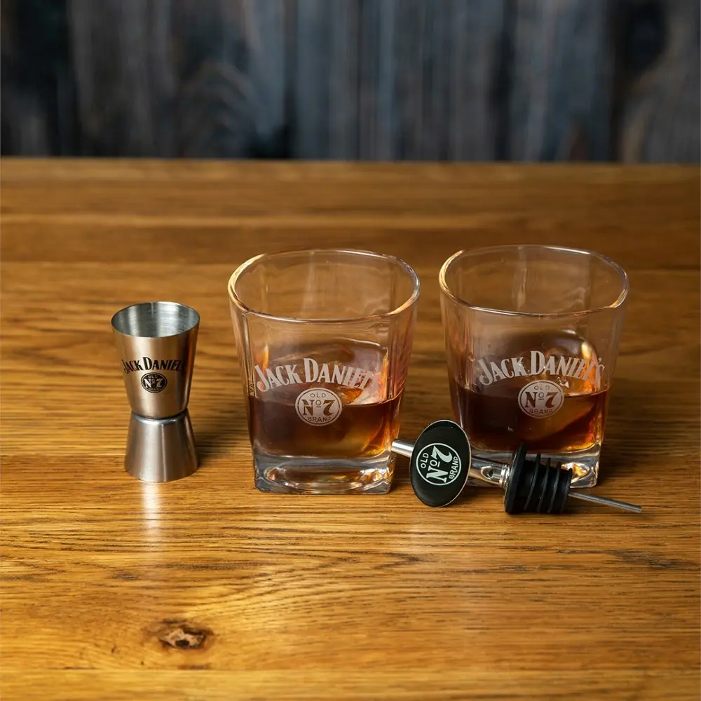 Jack Daniel's Pourer, Jigger & Glasses Set