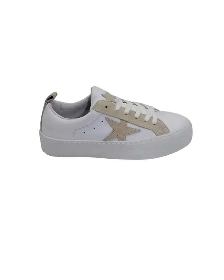 Chic Leather Trainer White Beige